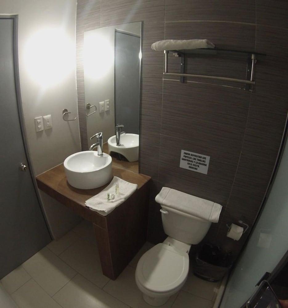 Hotel Fg ليون المظهر الخارجي الصورة